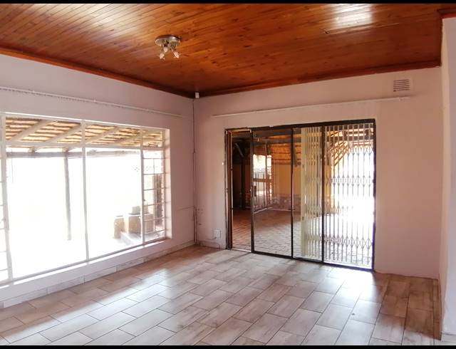 3 BEDROOM FREESTANDING SOLD IN RANDLESPARK